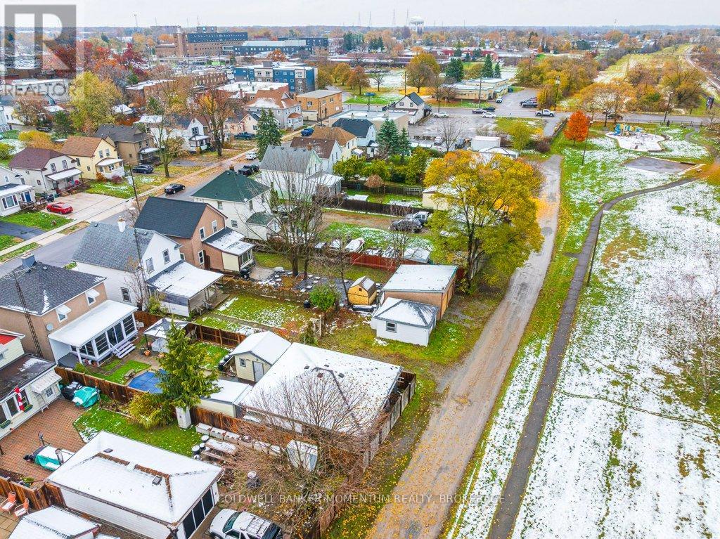 51 Sixth Street, Welland, Ontario  L3B 5A7 - Photo 45 - X12544146