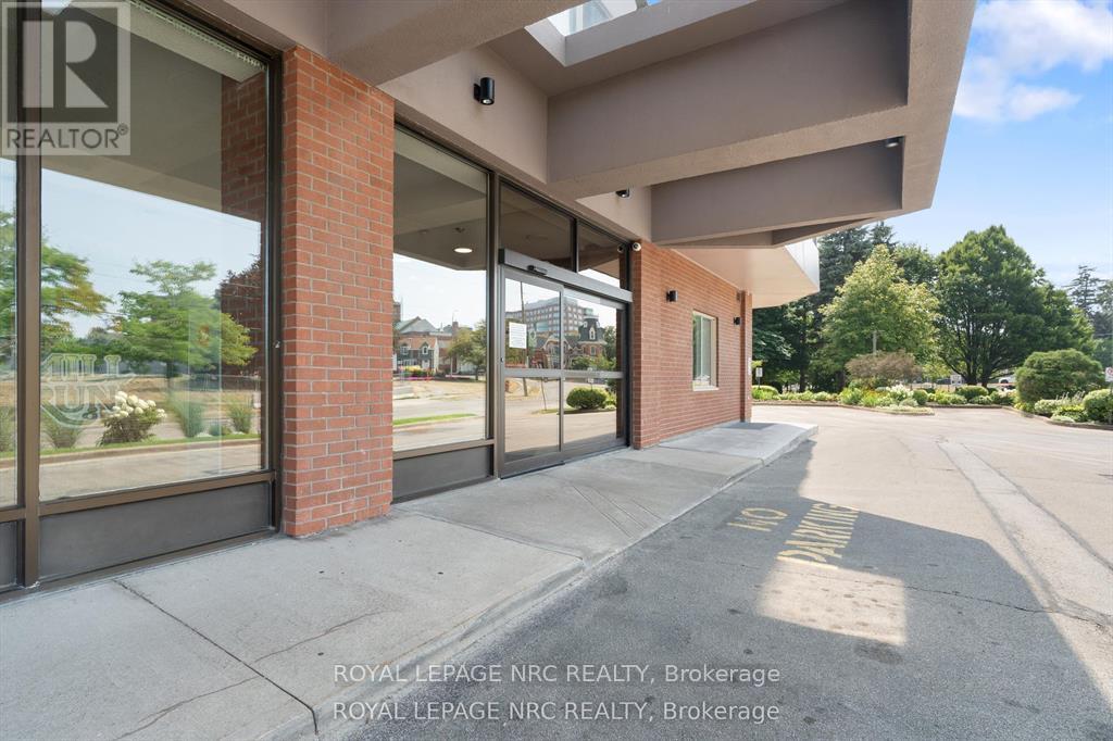 1109 - 7 Gale Crescent, St. Catharines, Ontario  L2R 7M8 - Photo 3 - X12544178