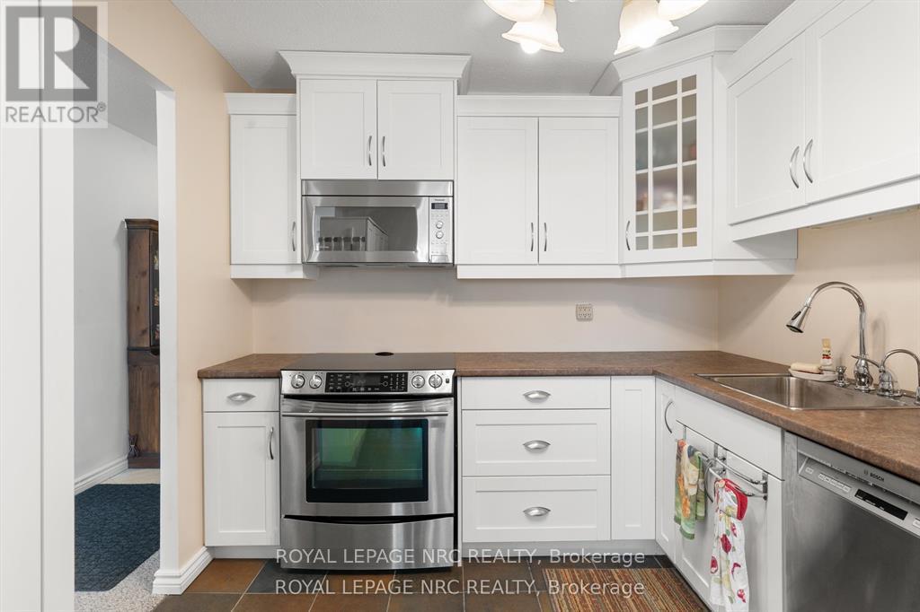 1109 - 7 Gale Crescent, St. Catharines, Ontario  L2R 7M8 - Photo 8 - X12544178