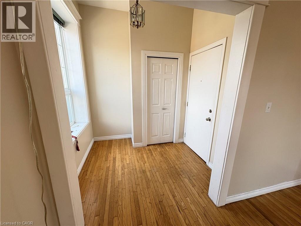 55 Barton Street W Unit# 3, Hamilton, Ontario  L8L 1A3 - Photo 2 - 40788013