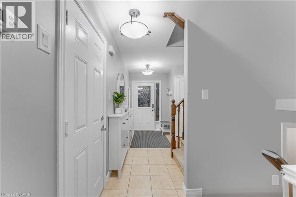 4465 Comfort Crescent, Beamsville, Ontario  L3J 1M3 - Photo 2 - 40787914