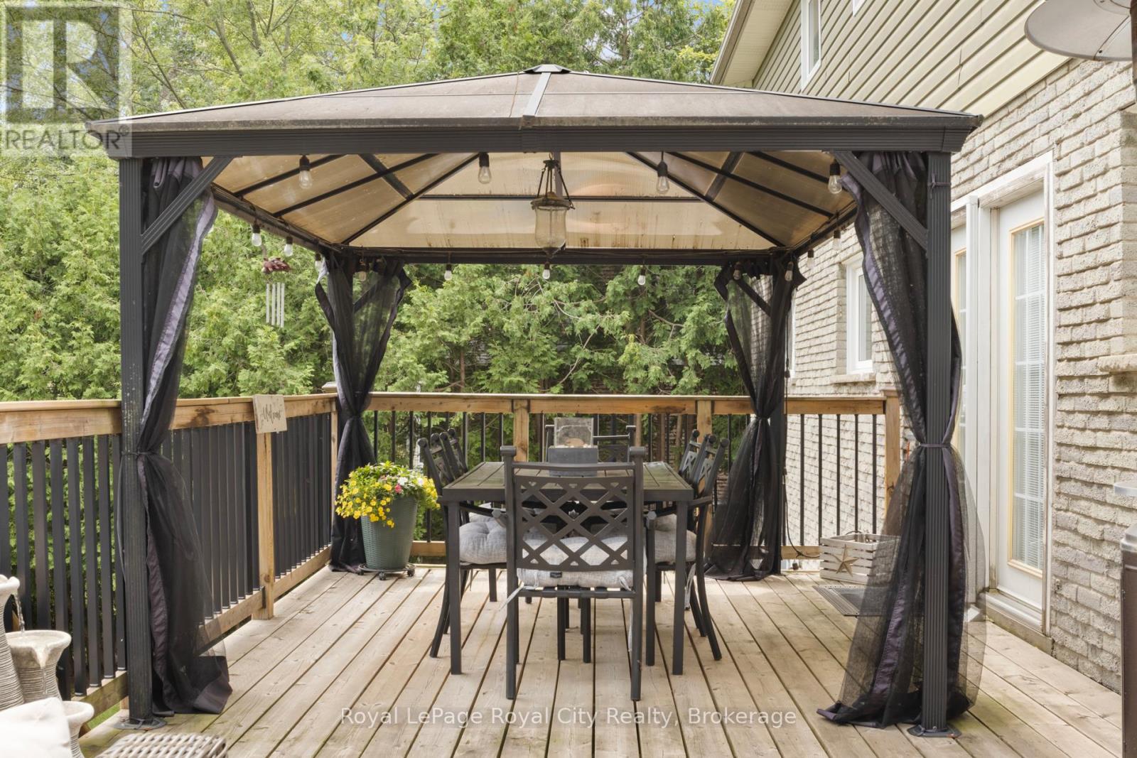 1548 Troika Court, Mississauga, Ontario  L5J 4C4 - Photo 17 - W12544134