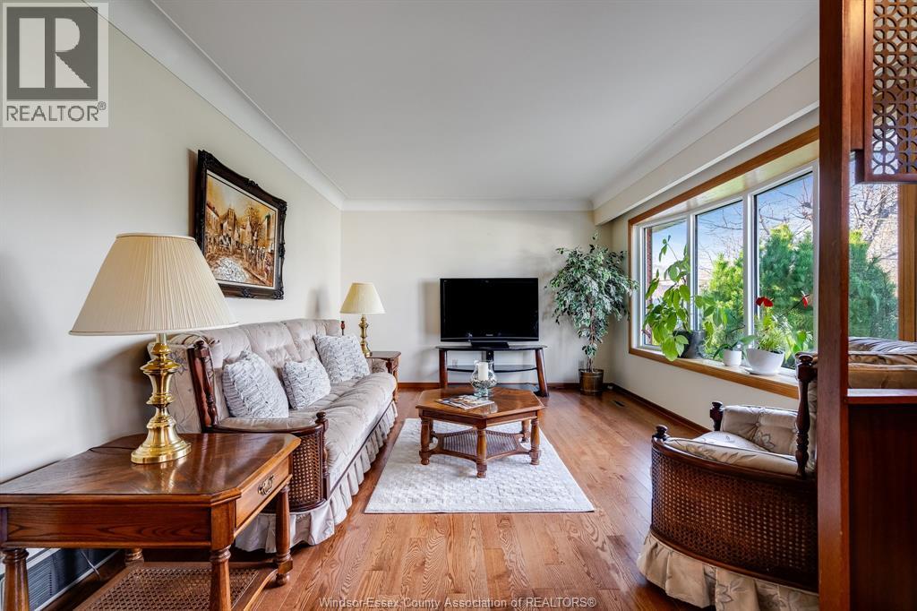 4 Hyatt Cres, Leamington, Ontario  N8H 1Z6 - Photo 4 - 25028732