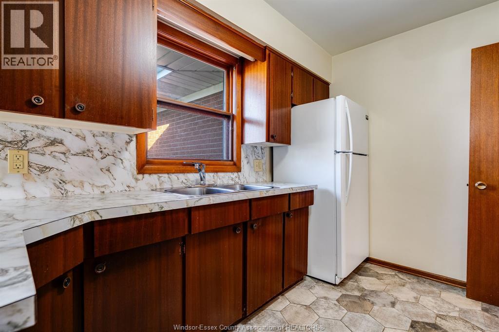 4 Hyatt Cres, Leamington, Ontario  N8H 1Z6 - Photo 10 - 25028732