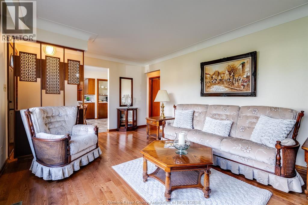 4 Hyatt Cres, Leamington, Ontario  N8H 1Z6 - Photo 6 - 25028732