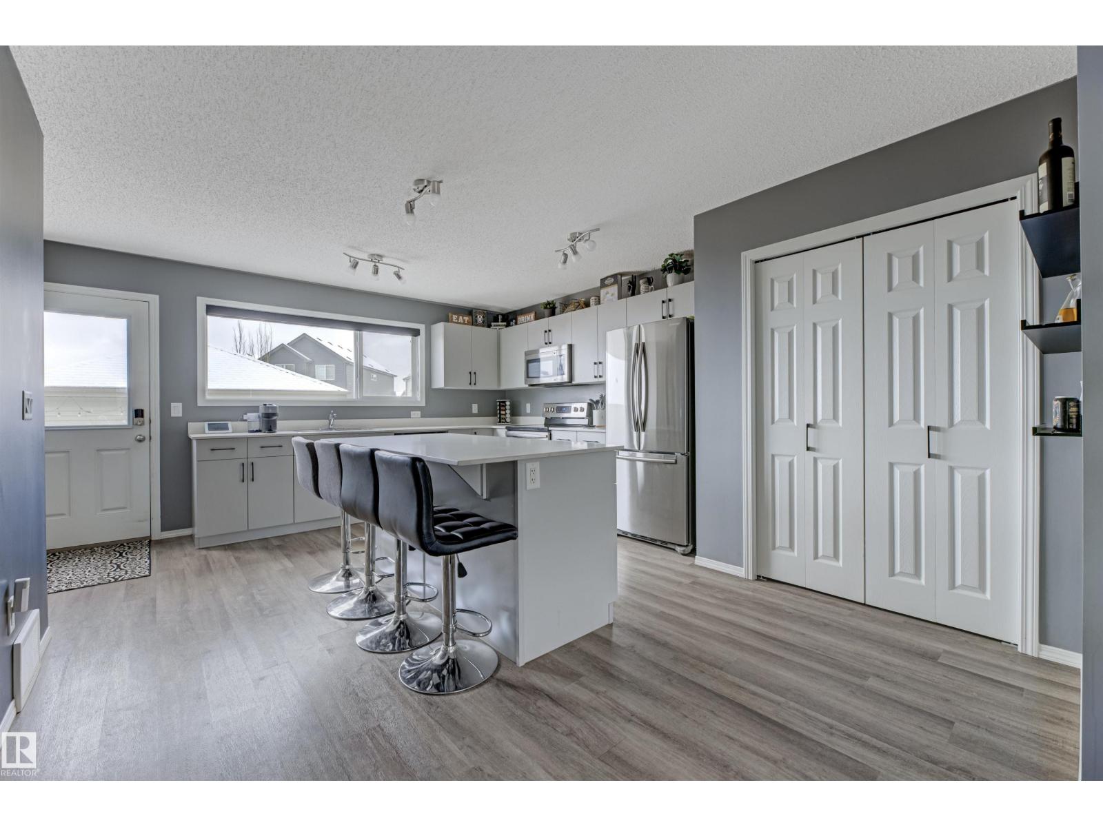 2095 Graydon Hill Cr Sw Sw, Edmonton, Alberta  T6W 4C7 - Photo 8 - E4465218