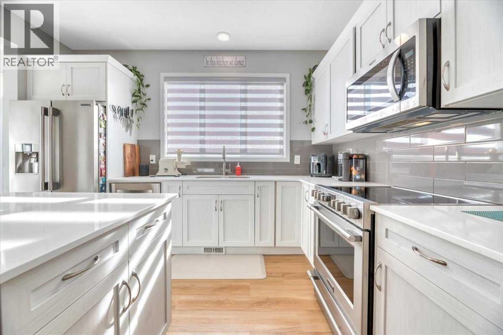 21 Juniper Street, Okotoks, Alberta  T1S 5S2 - Photo 19 - A2262237