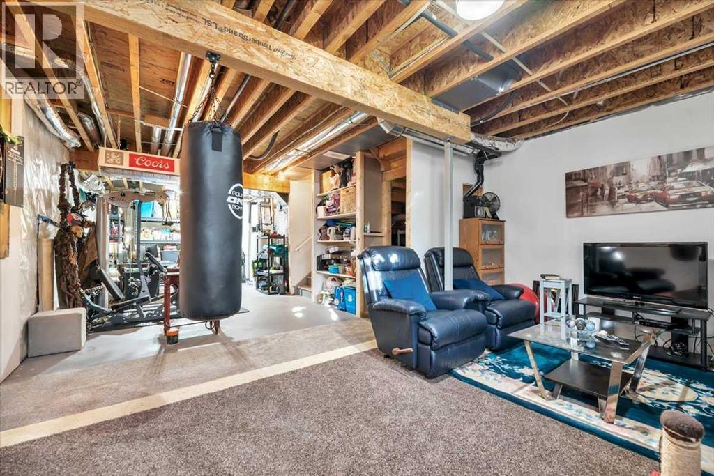 21 Juniper Street, Okotoks, Alberta  T1S 5S2 - Photo 34 - A2262237