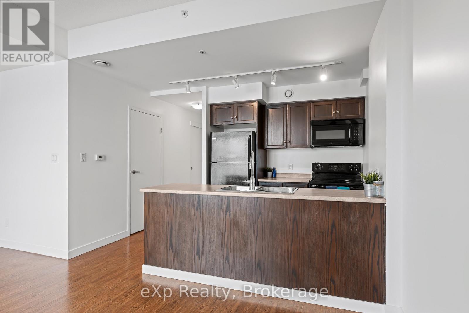 312 - 5 Gordon Street, Guelph, Ontario  N1H 4G8 - Photo 29 - X12544122