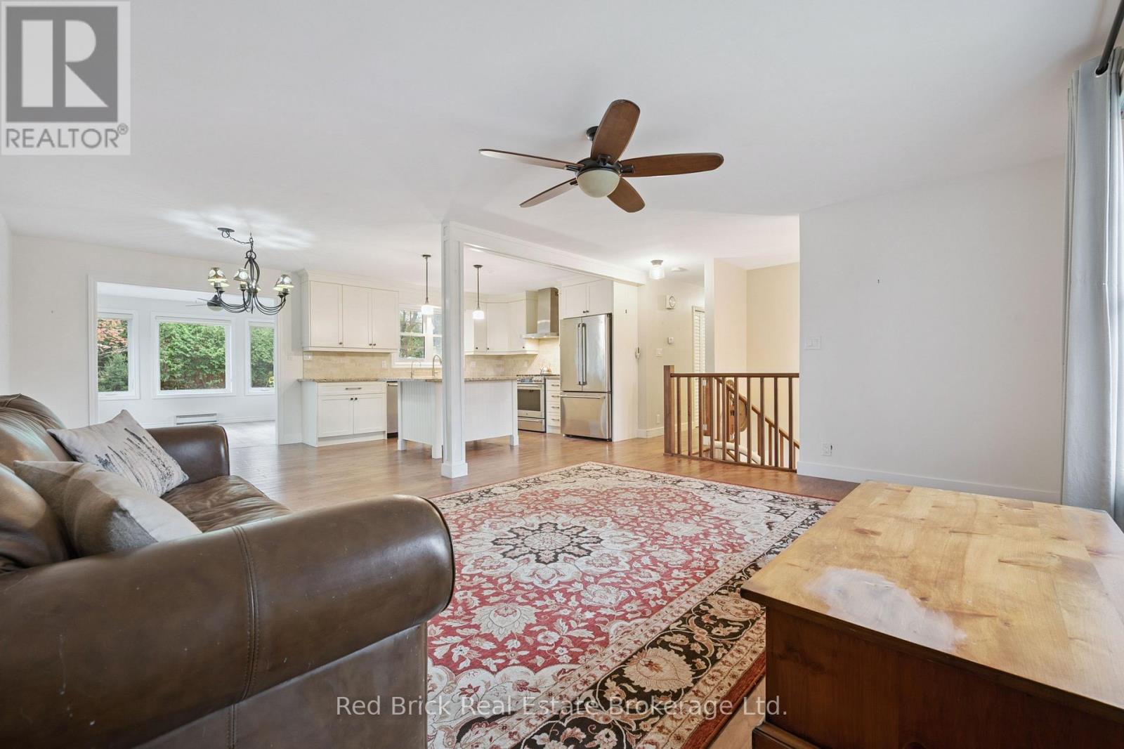 54 Sherwood Drive W, Guelph, Ontario  N1E 1R6 - Photo 10 - X12544162