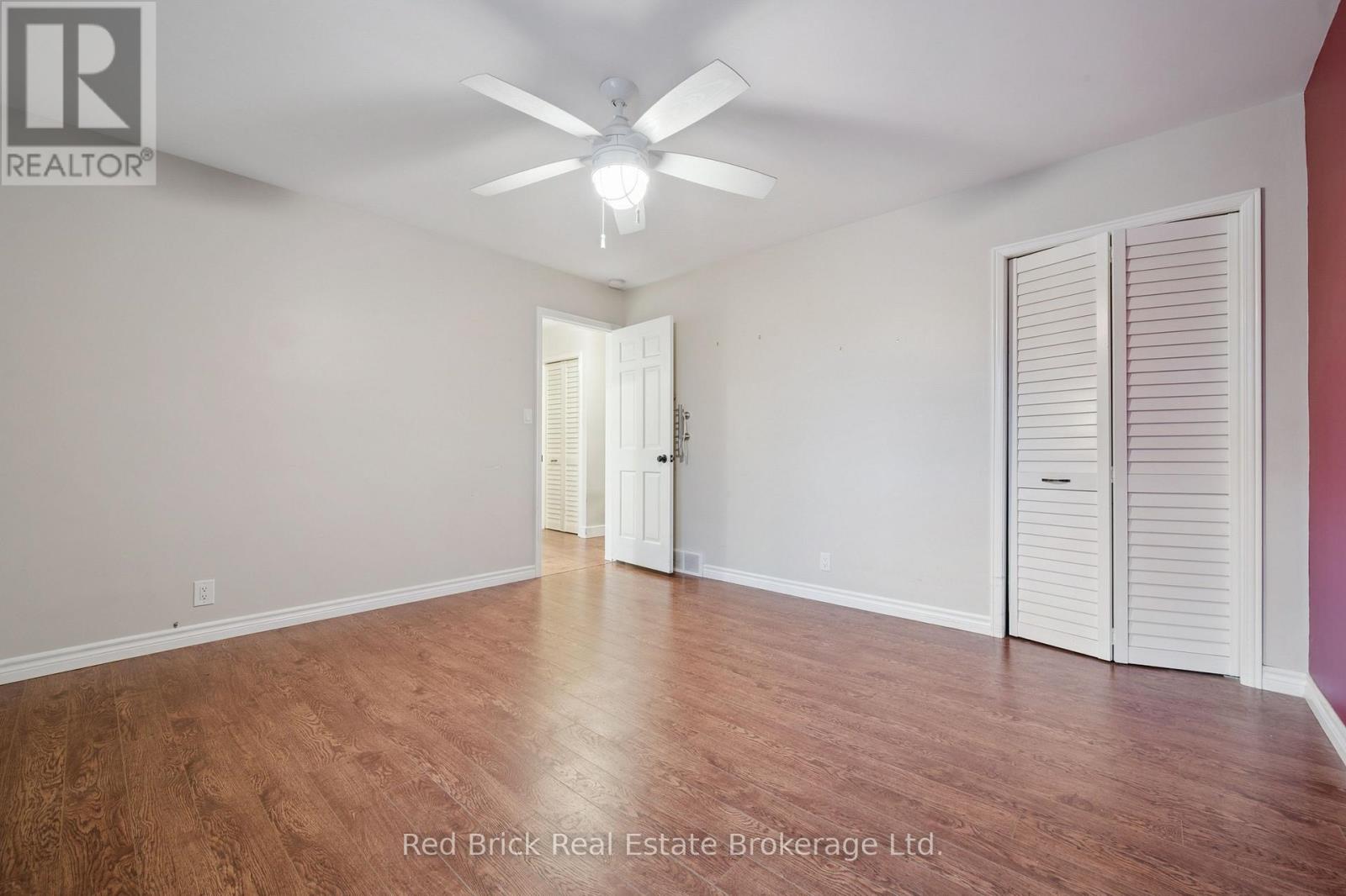 54 Sherwood Drive W, Guelph, Ontario  N1E 1R6 - Photo 23 - X12544162