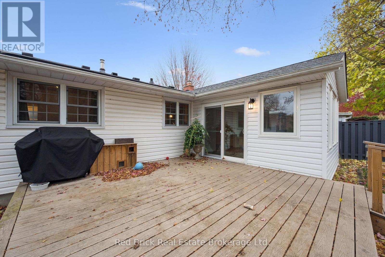 54 Sherwood Drive W, Guelph, Ontario  N1E 1R6 - Photo 39 - X12544162