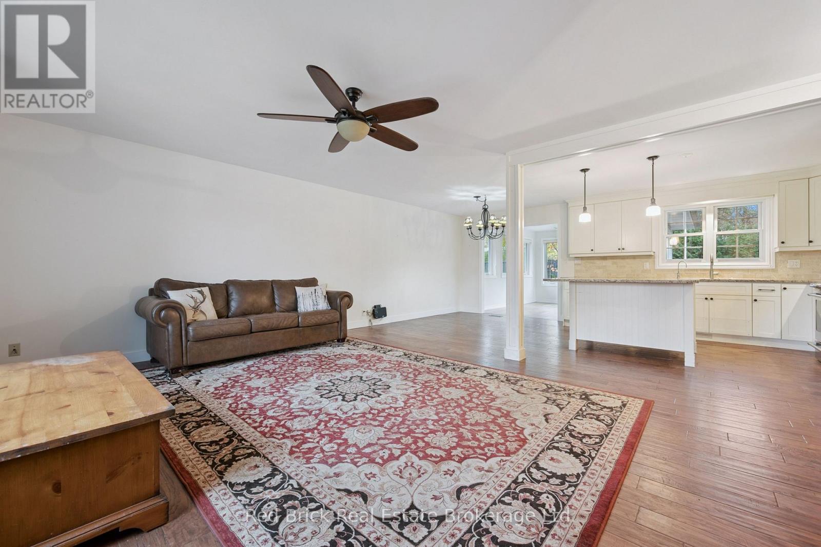 54 Sherwood Drive W, Guelph, Ontario  N1E 1R6 - Photo 9 - X12544162