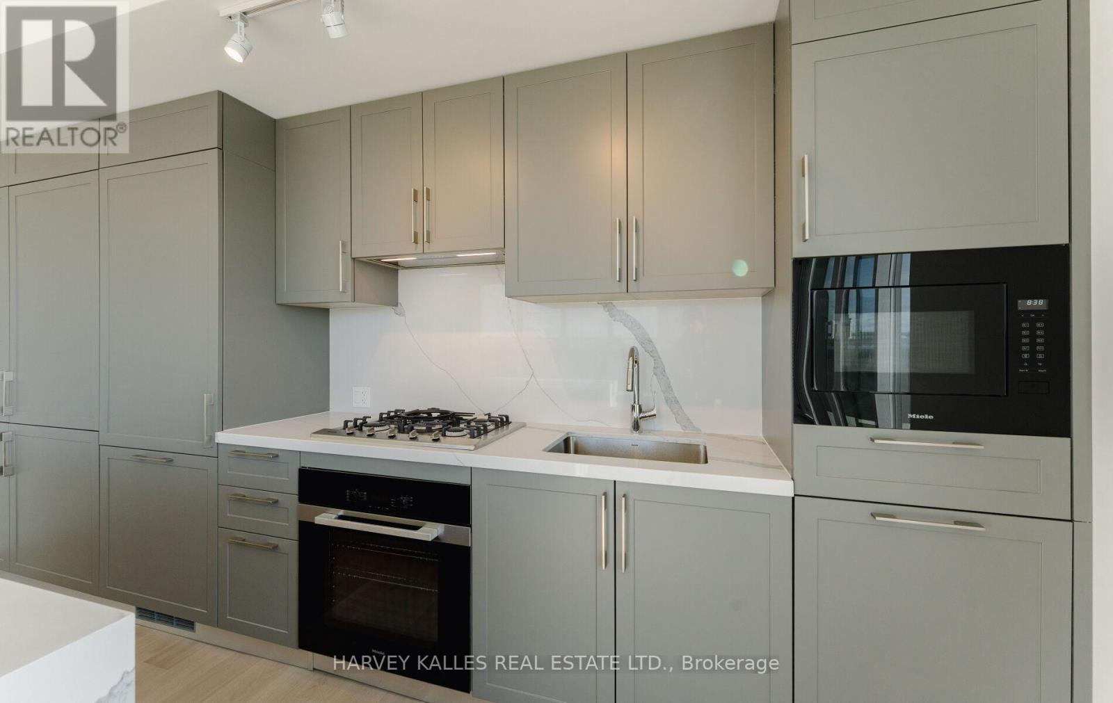Ph1 - 8 Manor Road W, Toronto, Ontario  M4S 2A5 - Photo 13 - C12472287