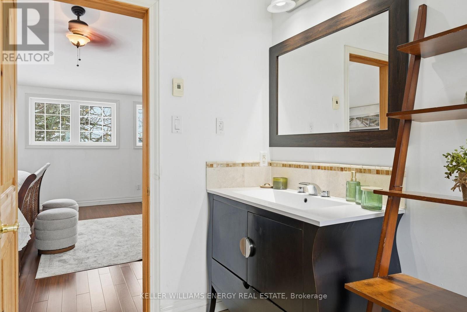 7 Peninsula Drive, Kawartha Lakes, Ontario  K9J 6X3 - Photo 23 - X12542164