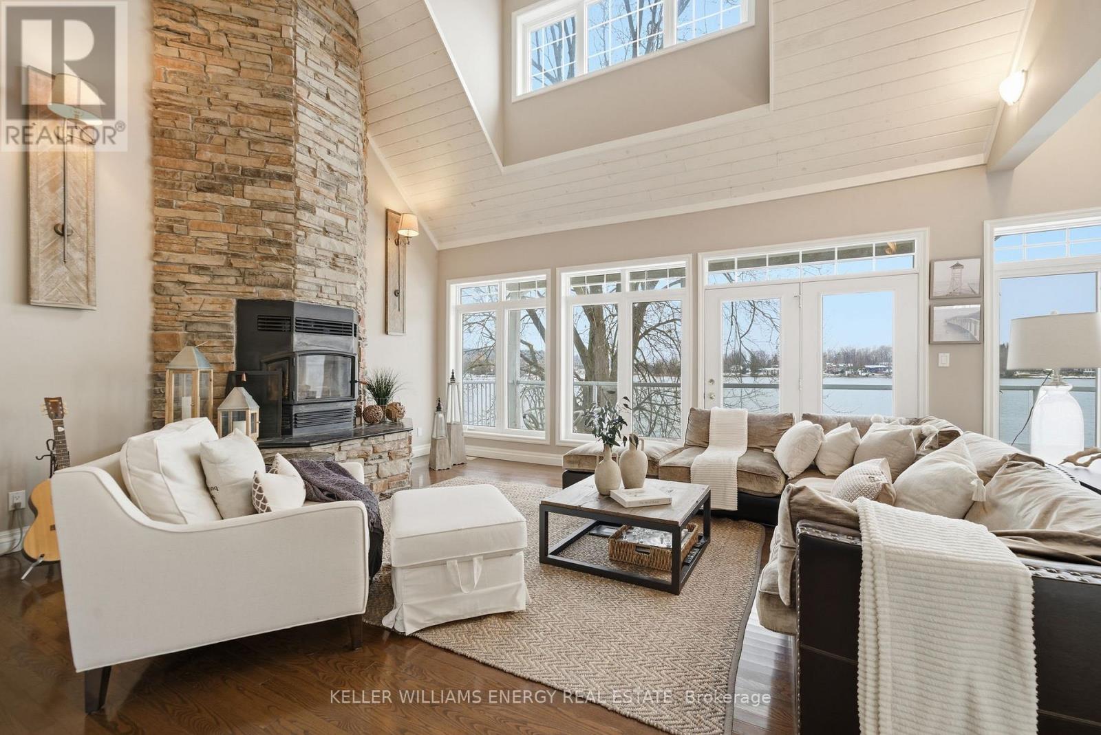 7 Peninsula Drive, Kawartha Lakes, Ontario  K9J 6X3 - Photo 15 - X12542164