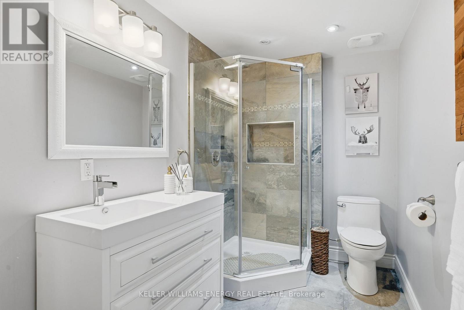 7 Peninsula Drive, Kawartha Lakes, Ontario  K9J 6X3 - Photo 34 - X12542164