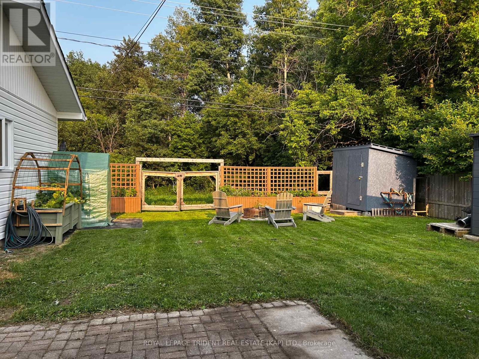 19 Ottawa Street E, Kapuskasing, Ontario  P5N 1Y4 - Photo 10 - T12330076