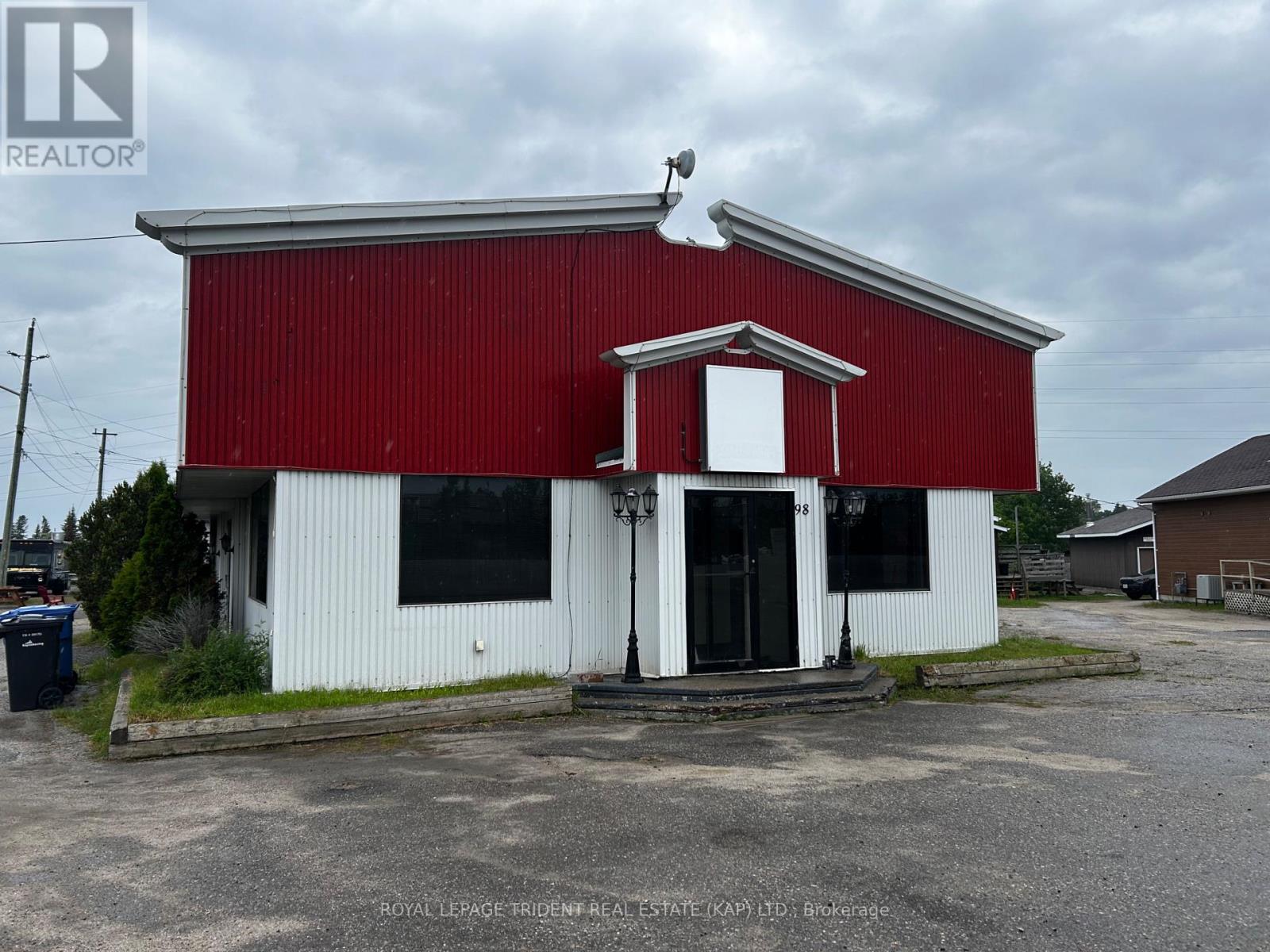 98 GOVERNMENT ROAD W, Kapuskasing, Ontario
