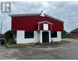 98 GOVERNMENT ROAD W, Kapuskasing, Ontario