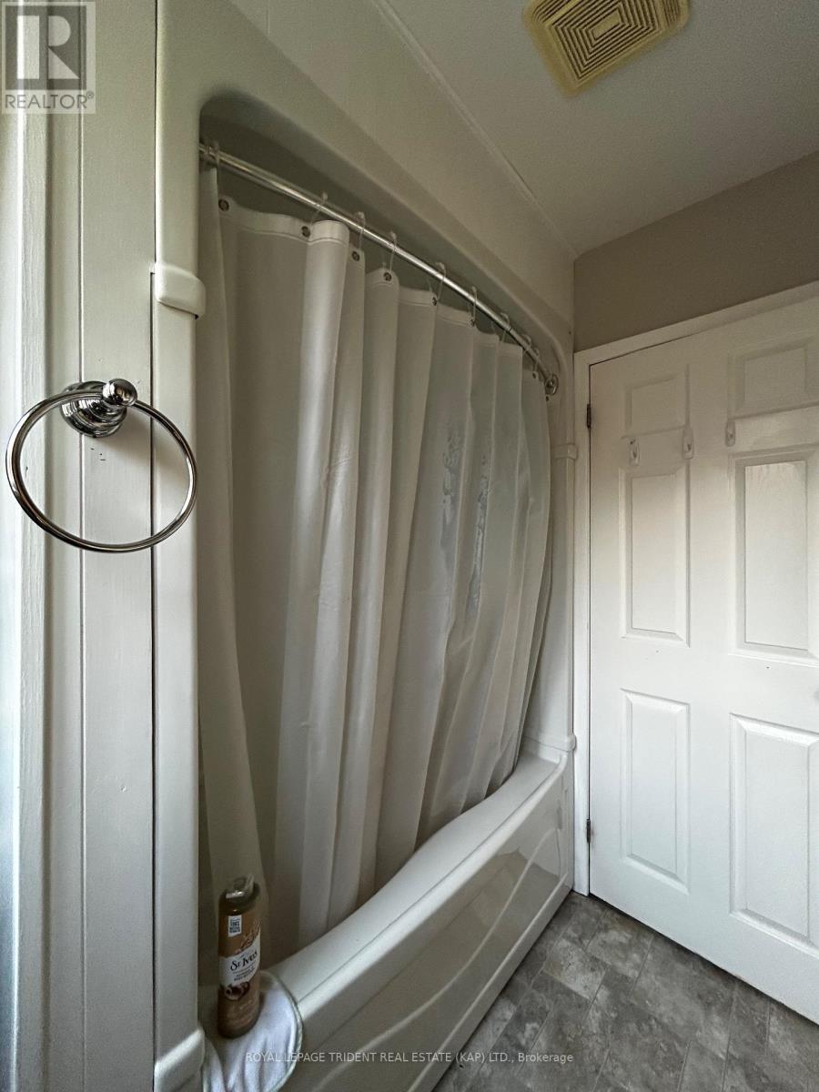 19 Ottawa Street E, Kapuskasing, Ontario  P5N 1Y4 - Photo 18 - T12330076