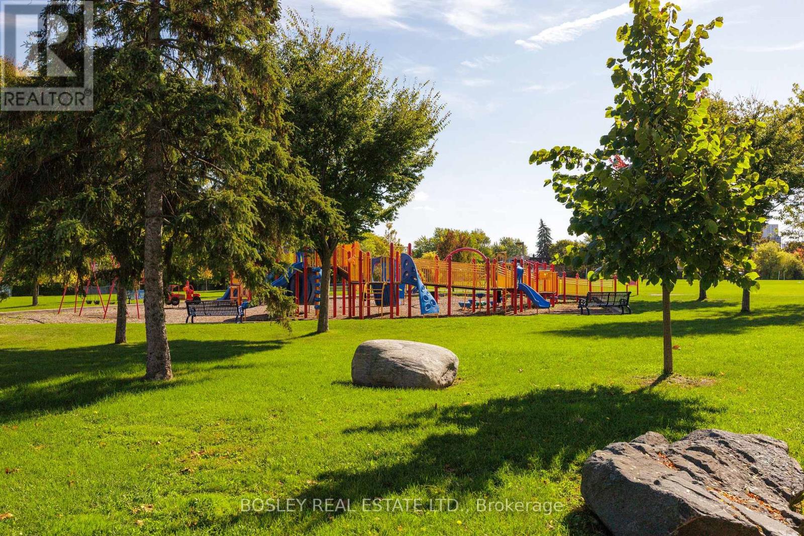 16 Grand River Court, Brampton, Ontario  L6S 2J8 - Photo 40 - W12542004