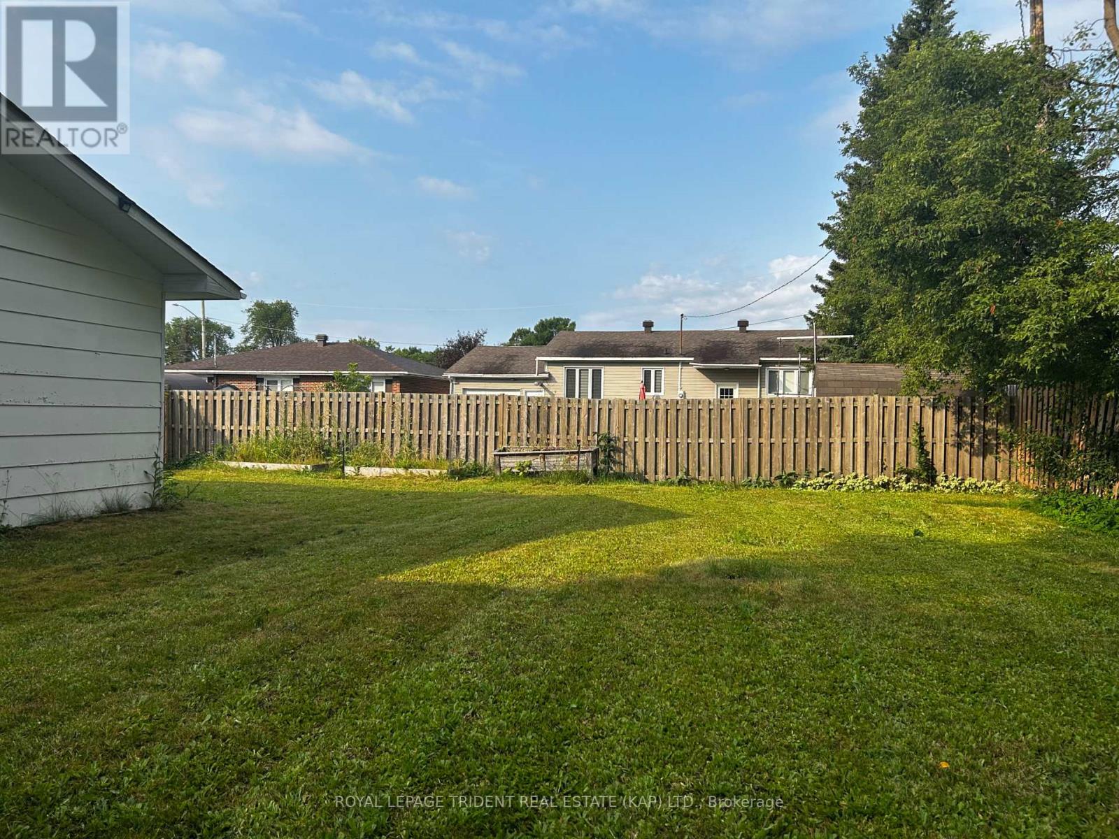 14 Niagara Street W, Kapuskasing, Ontario  P5N 2B8 - Photo 6 - T12340074