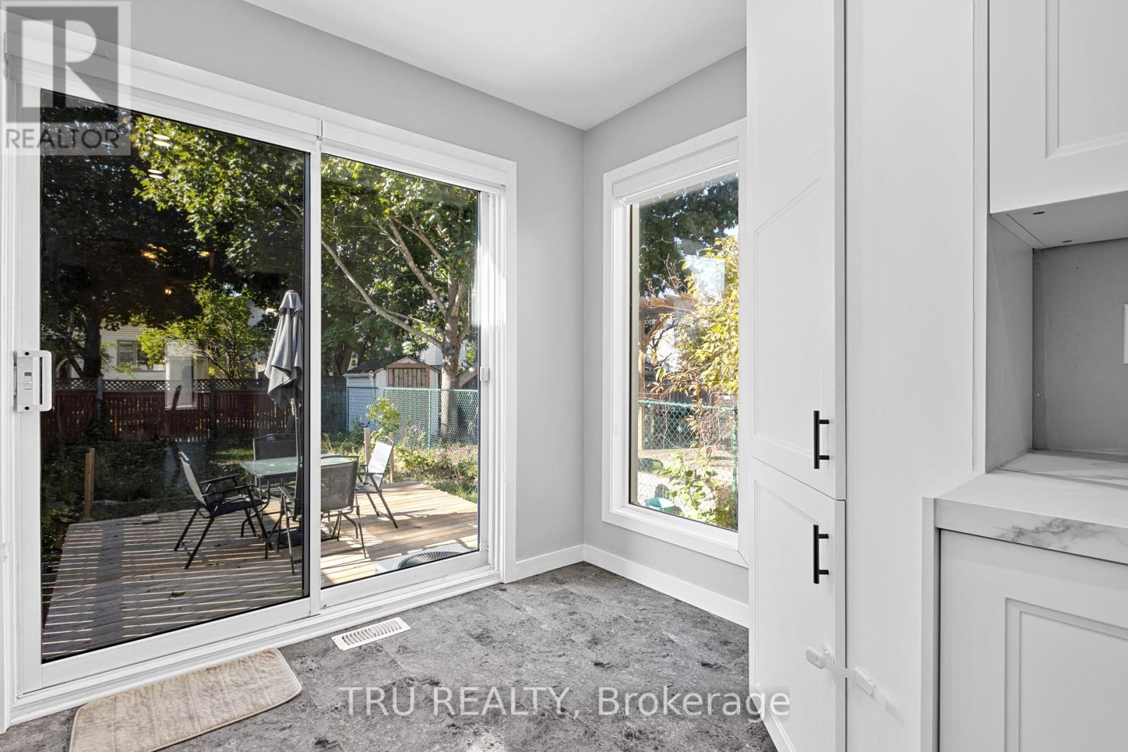 244 Stoneway Drive, Ottawa, Ontario  K2G 6A8 - Photo 10 - X12500422