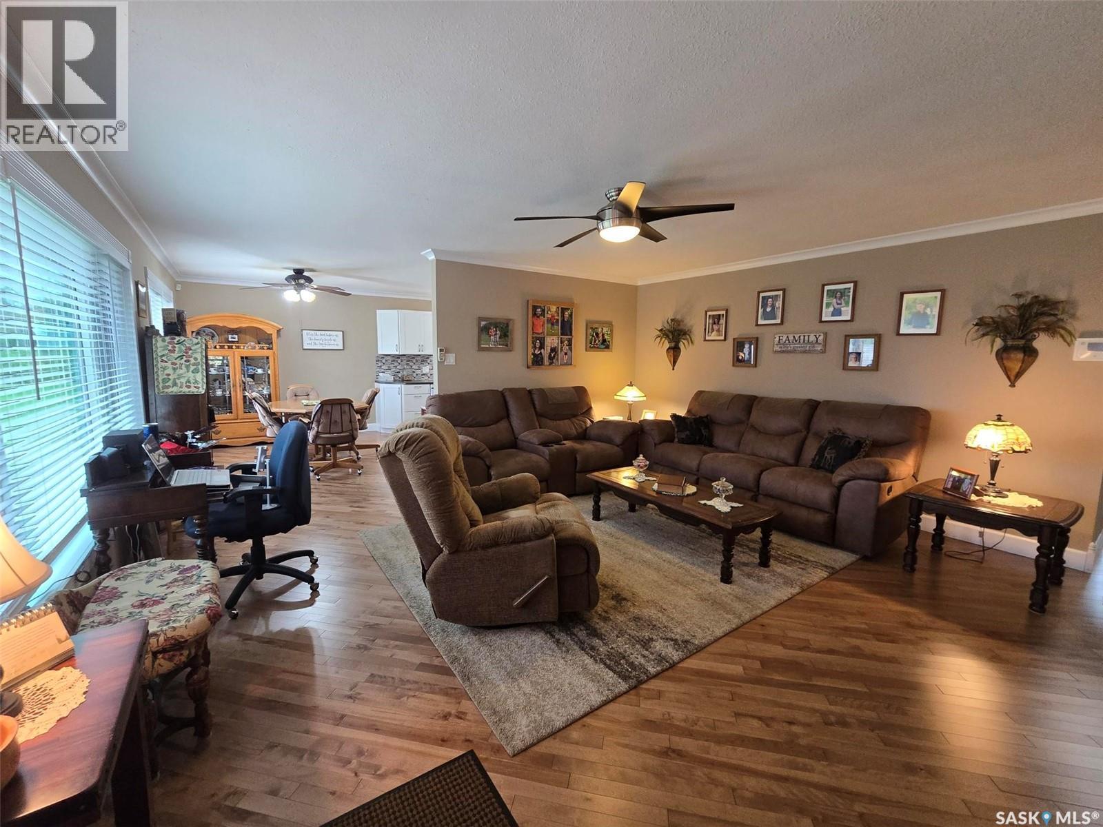 718 Stella Street, Grenfell, Saskatchewan  S0G 2B0 - Photo 6 - SK021349