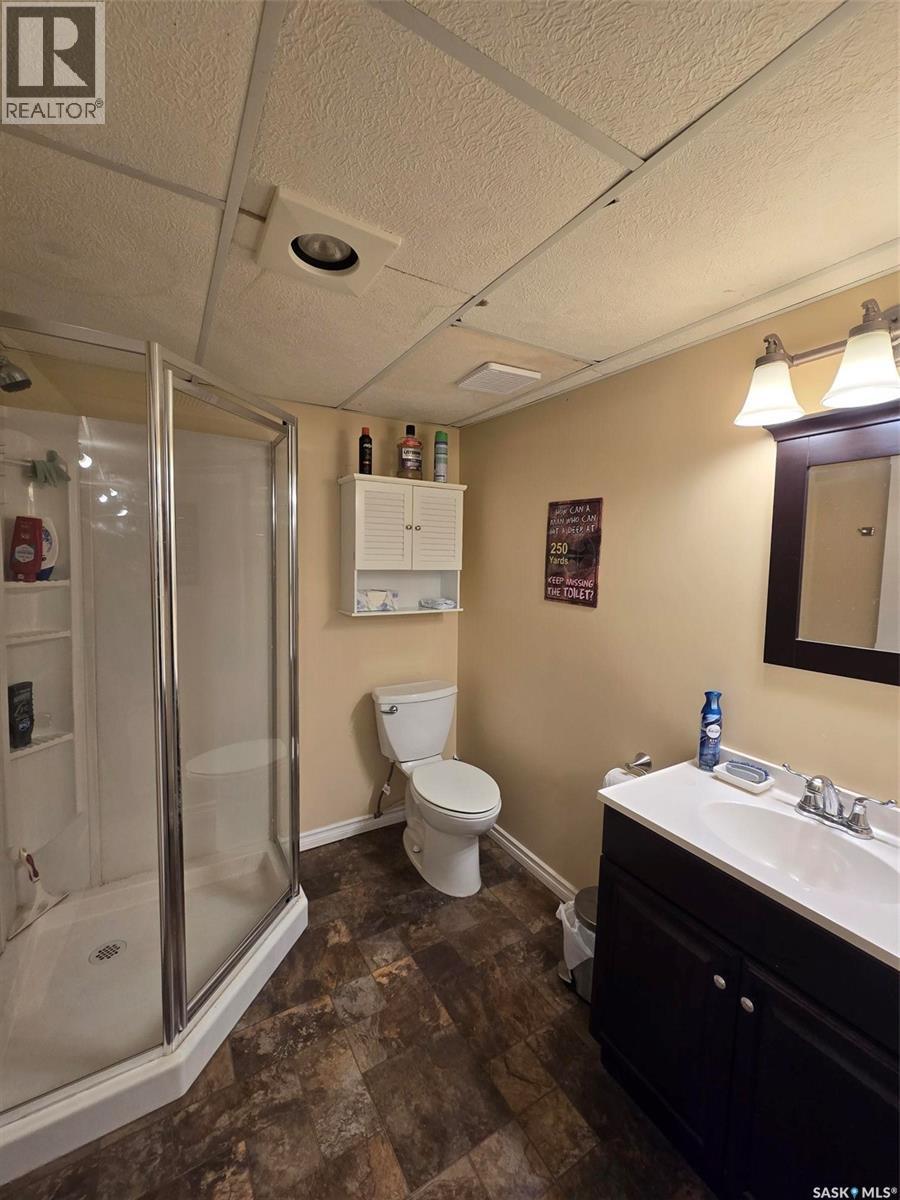 718 Stella Street, Grenfell, Saskatchewan  S0G 2B0 - Photo 36 - SK021349