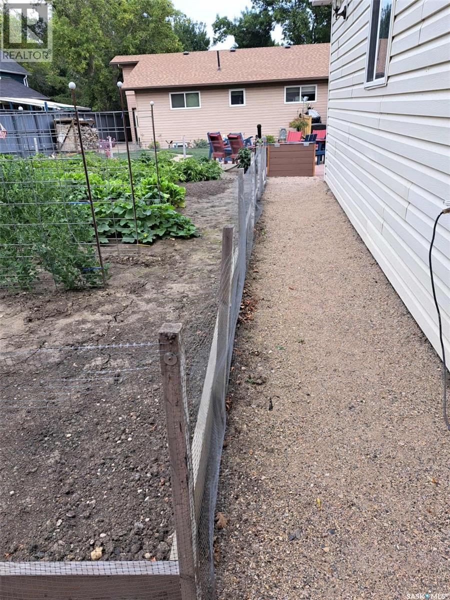718 Stella Street, Grenfell, Saskatchewan  S0G 2B0 - Photo 48 - SK021349