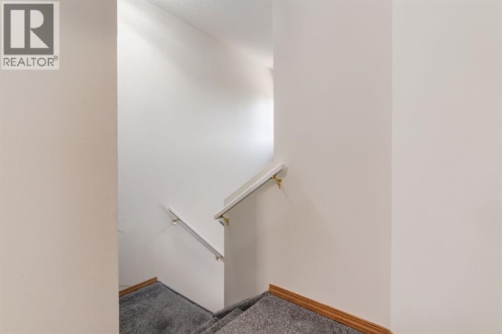 12 Millrise Green Sw, Calgary, Alberta  T2Y 3E8 - Photo 19 - A2267630