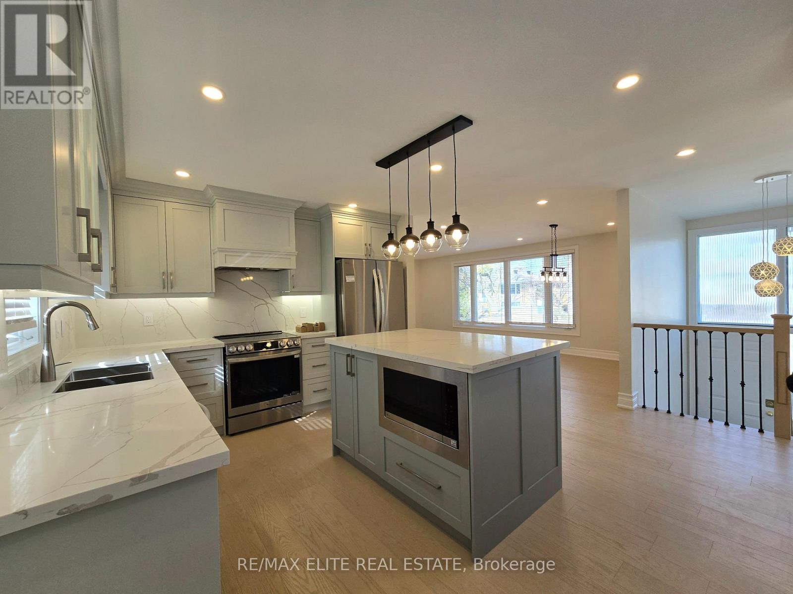 Upper - 38 Ambrose Road, Toronto, Ontario  M2K 2W9 - Photo 3 - C12544106