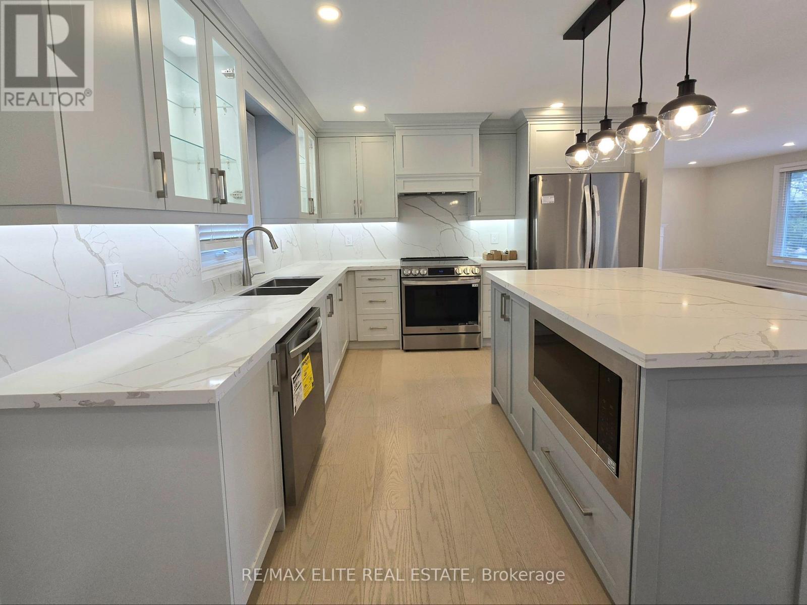 Upper - 38 Ambrose Road, Toronto, Ontario  M2K 2W9 - Photo 4 - C12544106