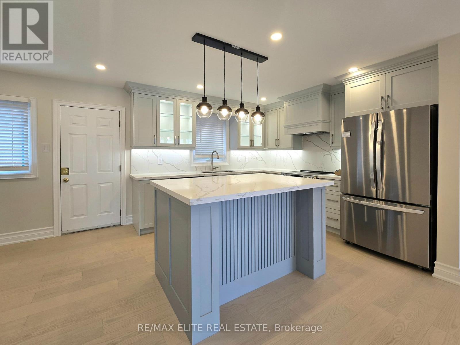 Upper - 38 Ambrose Road, Toronto, Ontario  M2K 2W9 - Photo 5 - C12544106