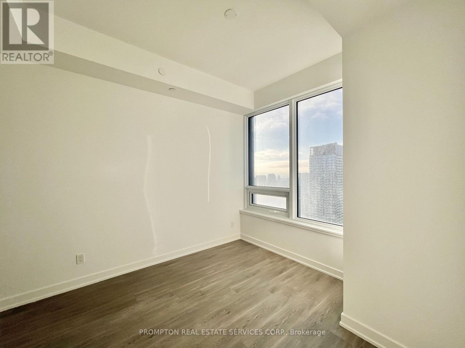 5215 - 8 Wellesley Street W, Toronto, Ontario  M4Y 0J5 - Photo 14 - C12544148