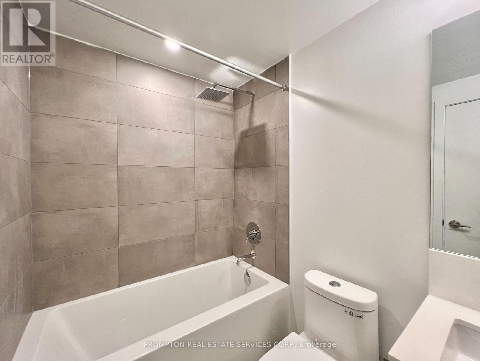 5215 - 8 Wellesley Street W, Toronto, Ontario  M4Y 0J5 - Photo 16 - C12544148