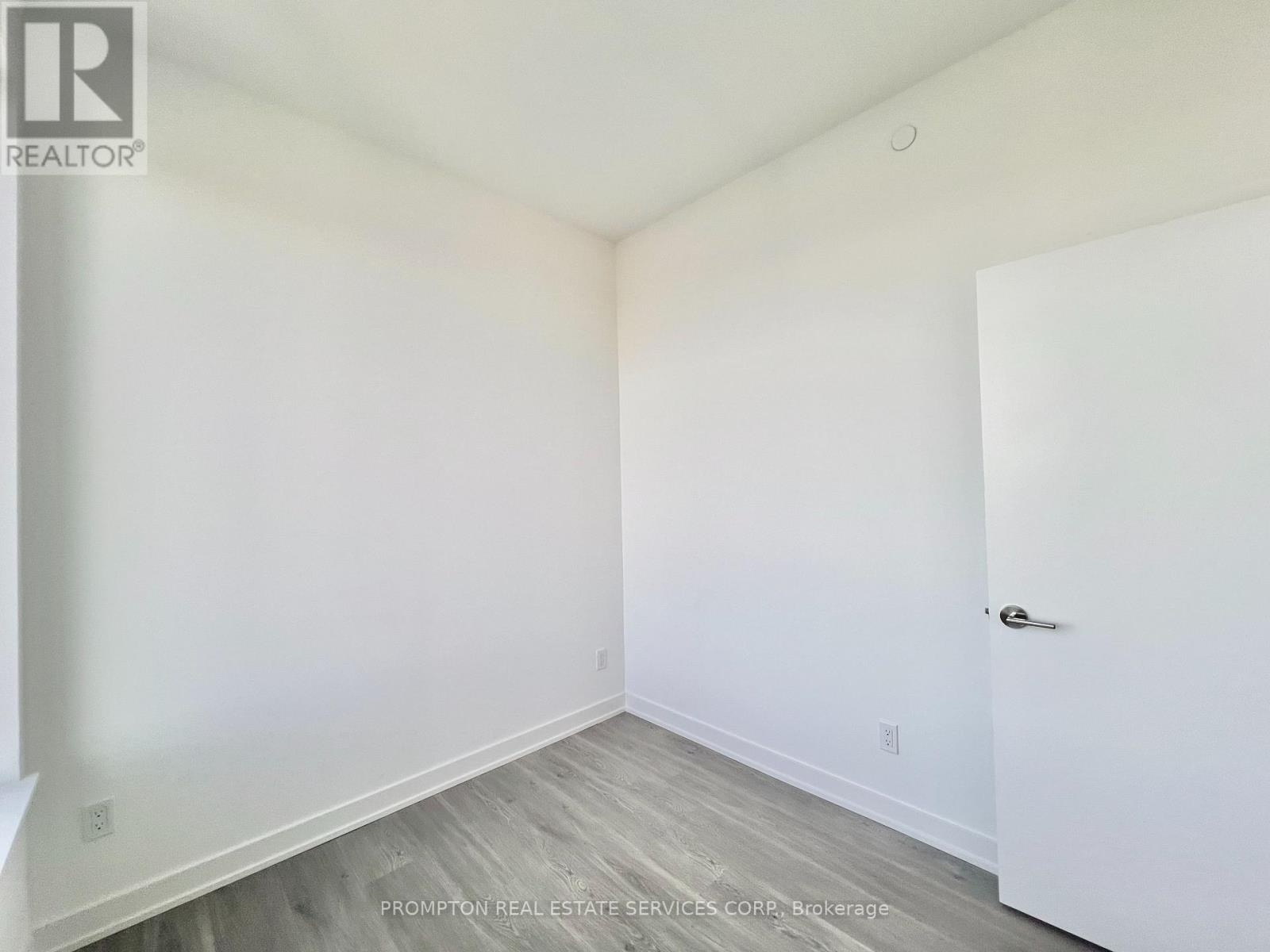 5215 - 8 Wellesley Street W, Toronto, Ontario  M4Y 0J5 - Photo 23 - C12544148