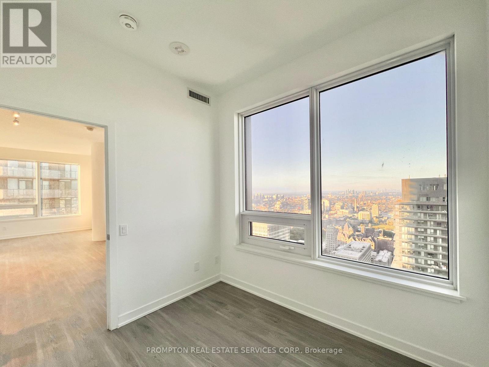 5215 - 8 Wellesley Street W, Toronto, Ontario  M4Y 0J5 - Photo 24 - C12544148