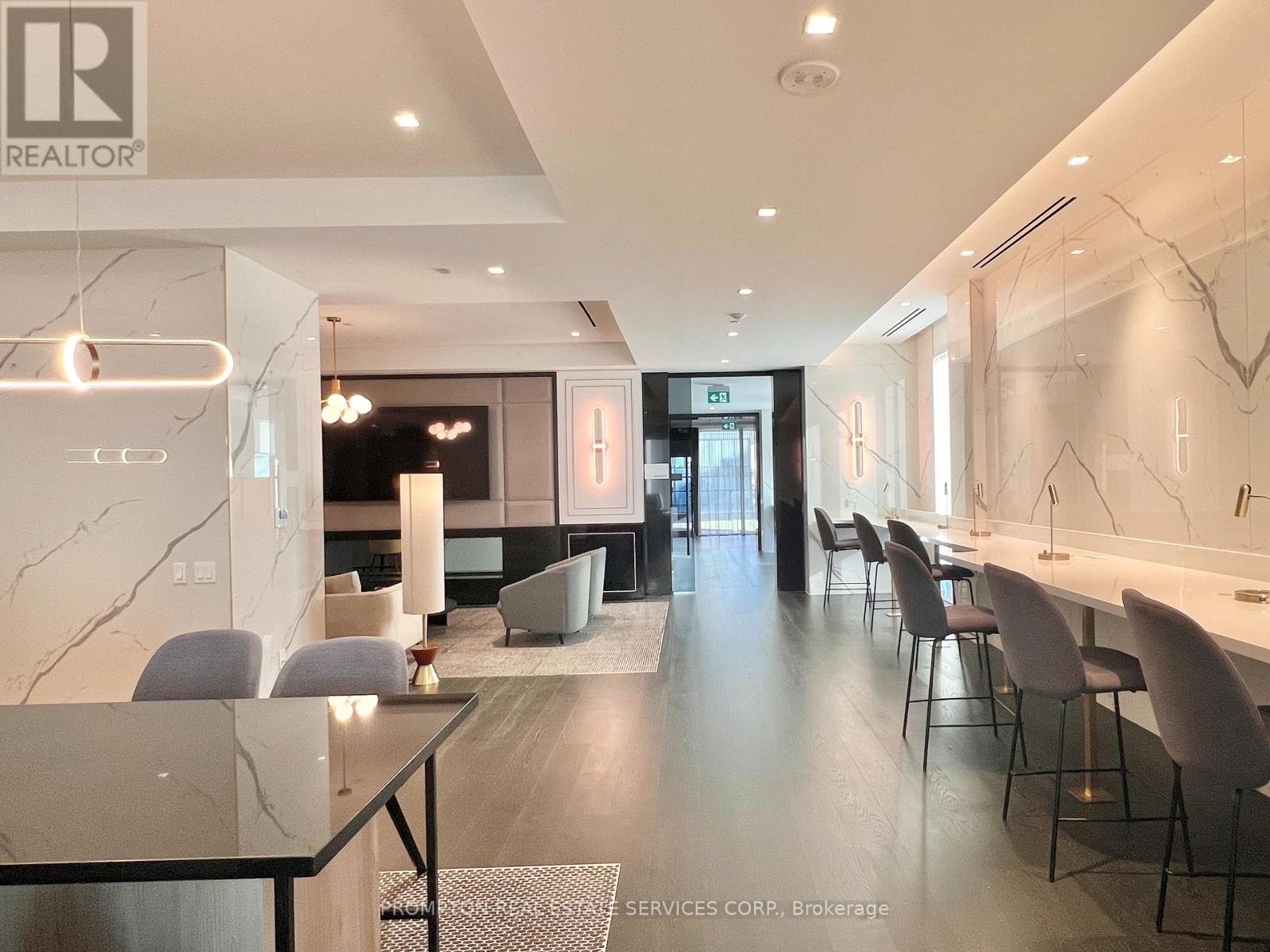 5215 - 8 Wellesley Street W, Toronto, Ontario  M4Y 0J5 - Photo 43 - C12544148