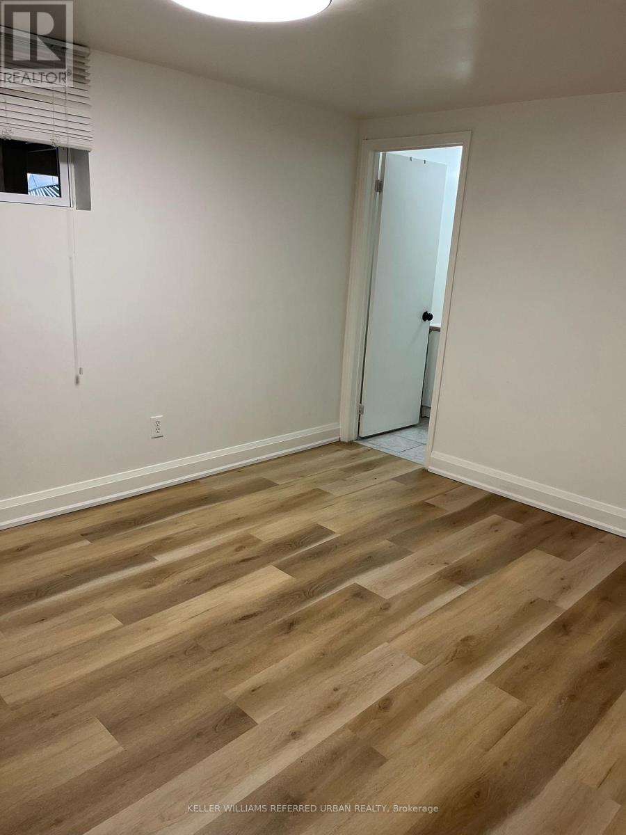 2 - 98 Frontenac Avenue, Toronto, Ontario  M5N 1Z9 - Photo 14 - C12544156