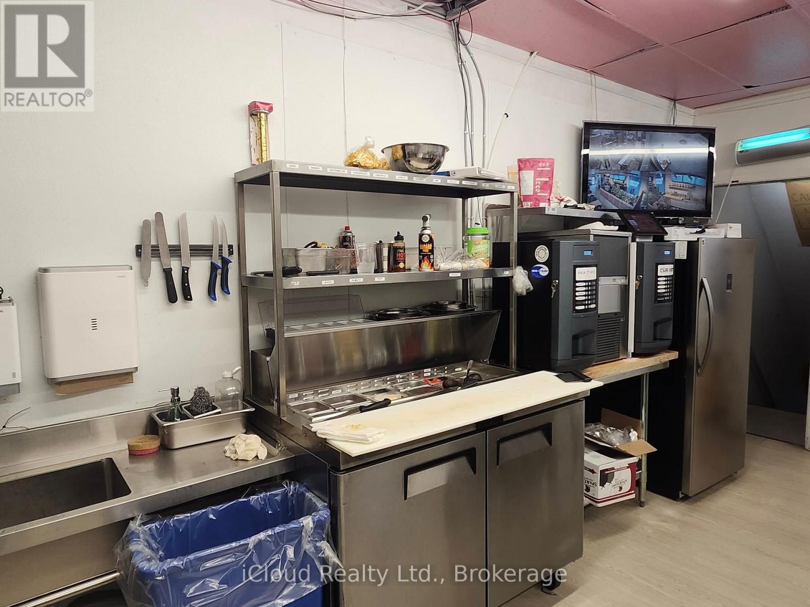 993 Bloor Street W, Toronto, Ontario  M6H 1M1 - Photo 16 - C12544160