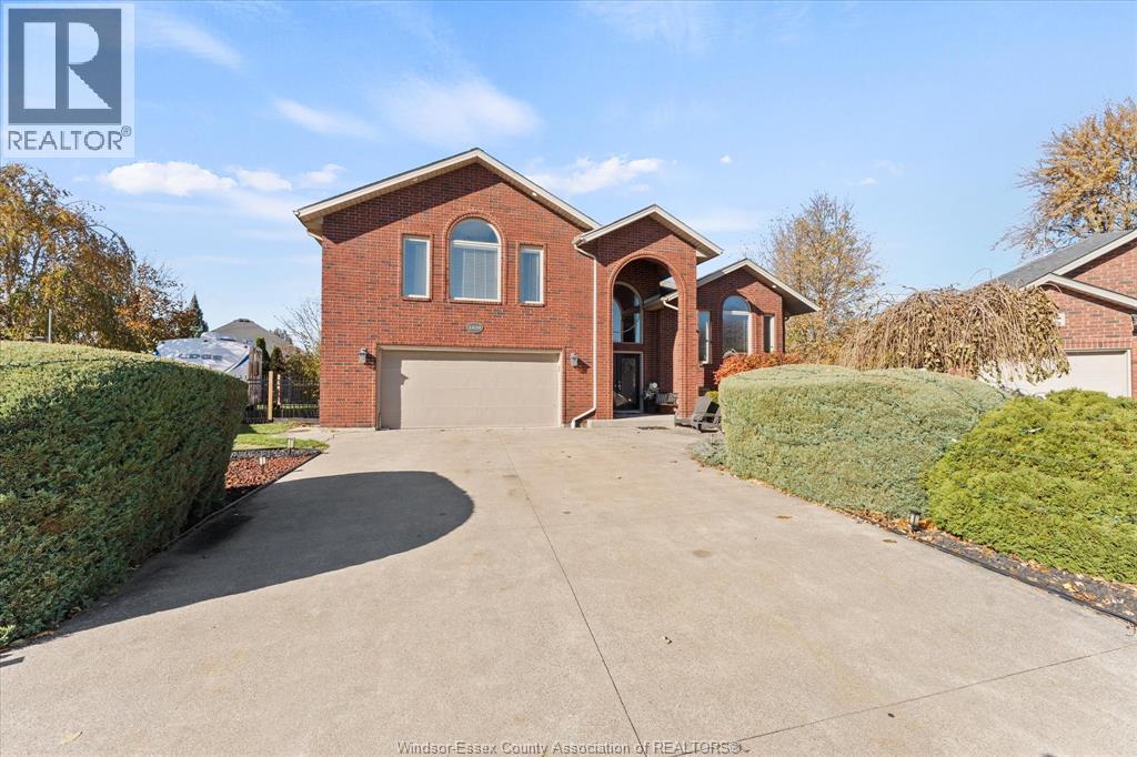 1410 Mcmahon Crescent, Lakeshore, Ontario  N8L 0R1 - Photo 2 - 25028788