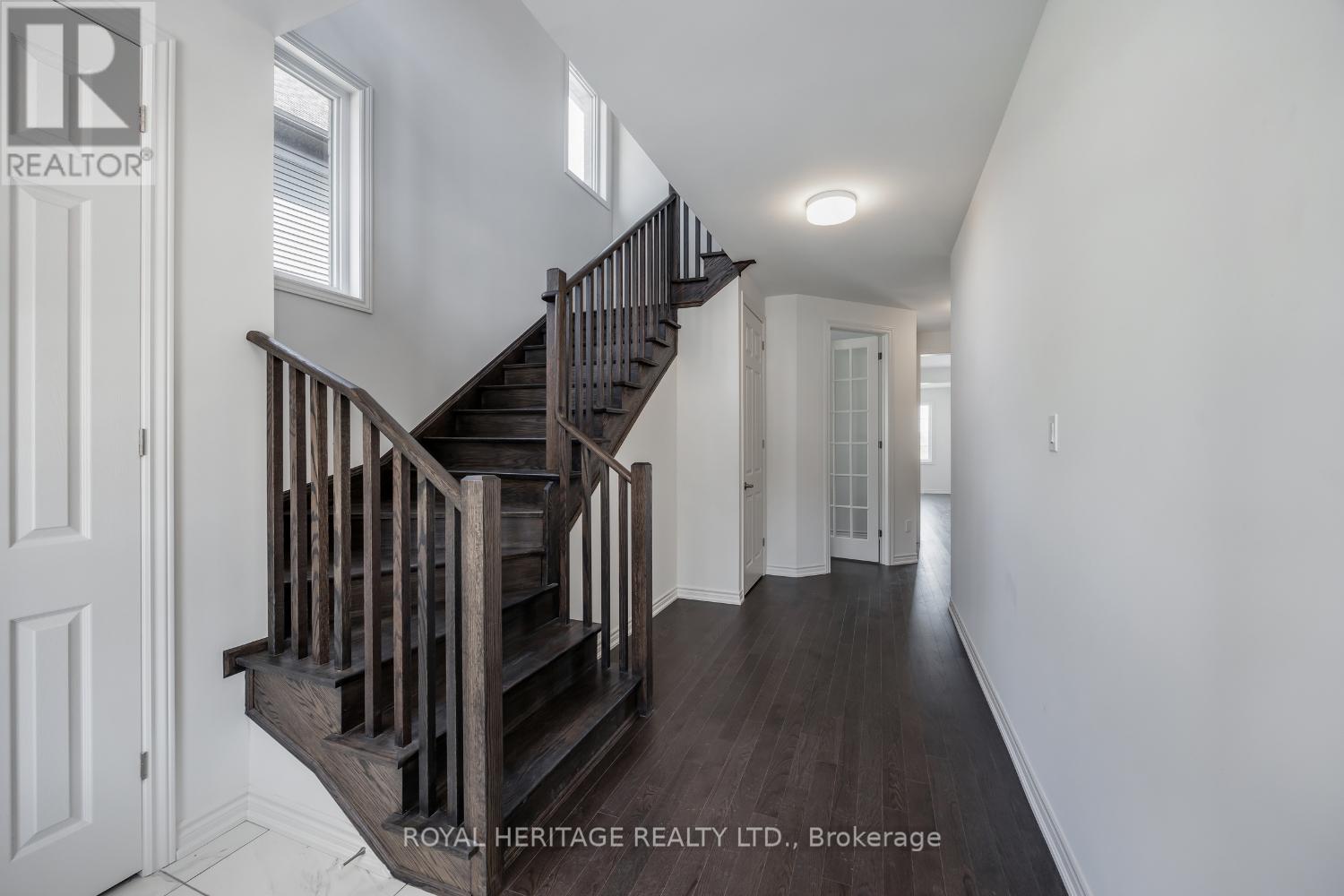 1010 Trailsview Avenue, Cobourg, Ontario  K9A 4J6 - Photo 3 - X12395255