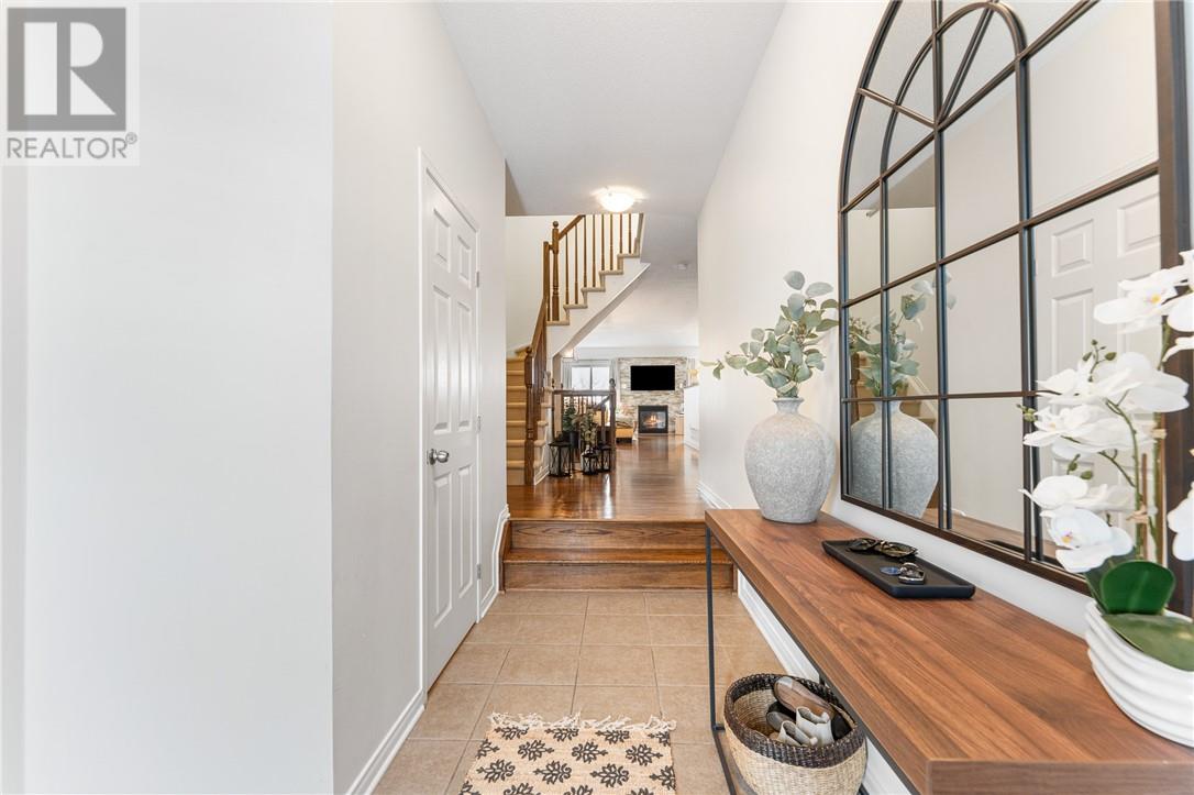 202 Arrita Street, Ottawa, Ontario K2S 0J7 - Photo 3 - 2125654