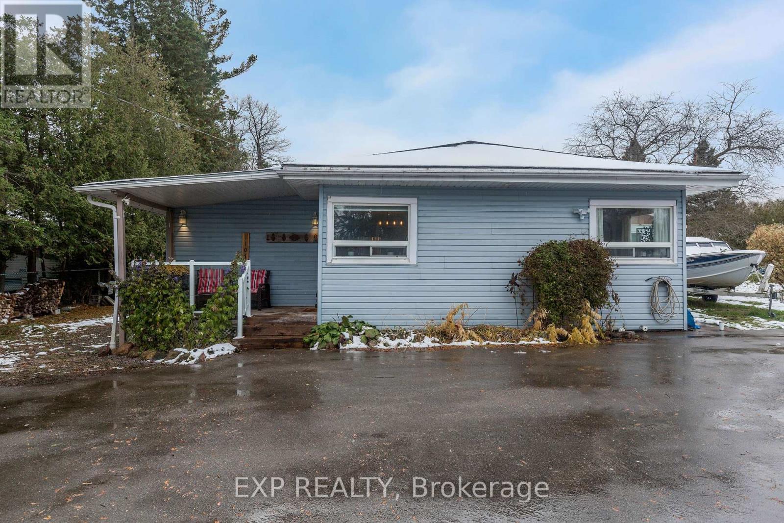 1104 Ferrier Ave Avenue, Innisfil, Ontario  L0L 1W0 - Photo 1 - N12544118