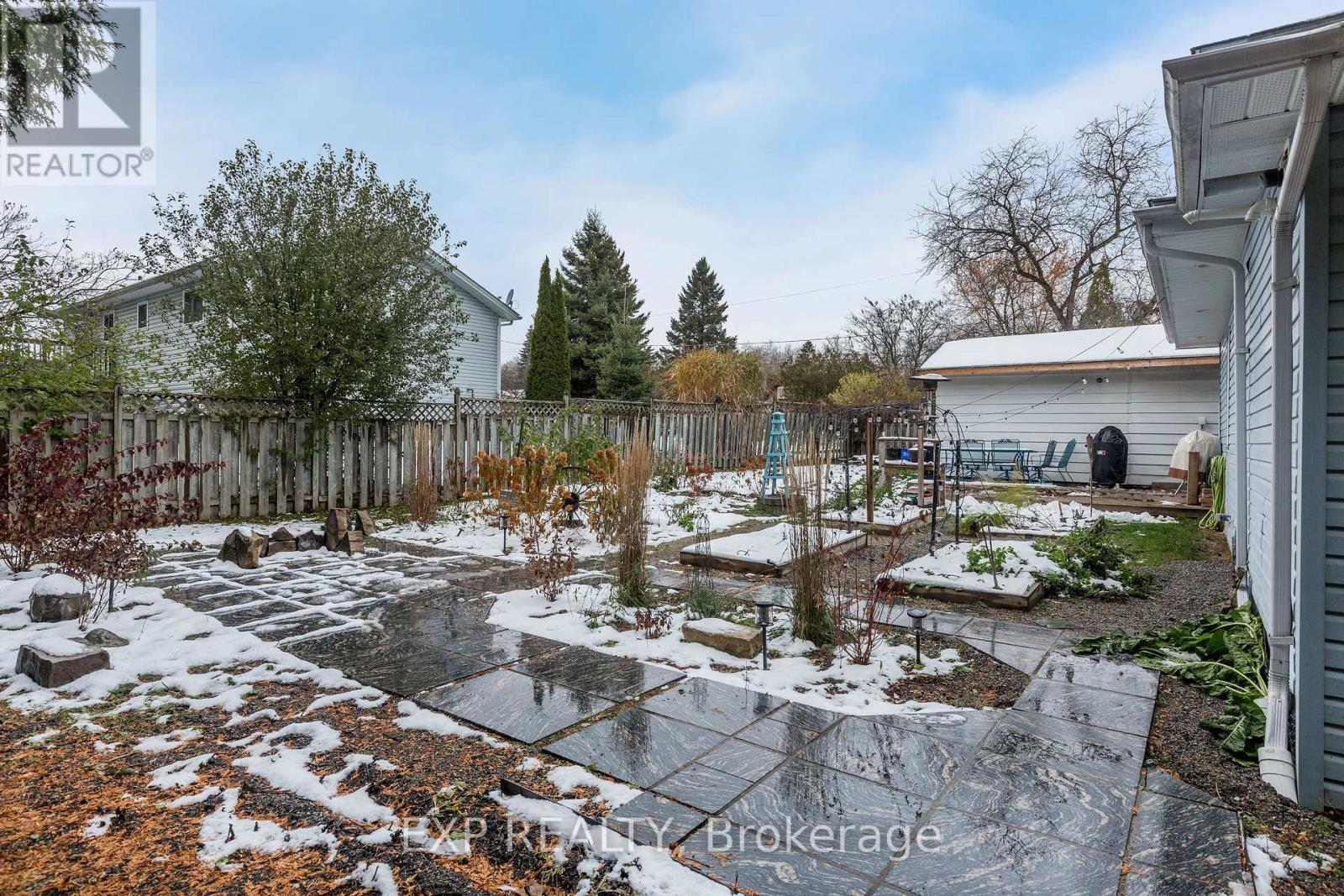 1104 Ferrier Ave Avenue, Innisfil, Ontario  L0L 1W0 - Photo 33 - N12544118