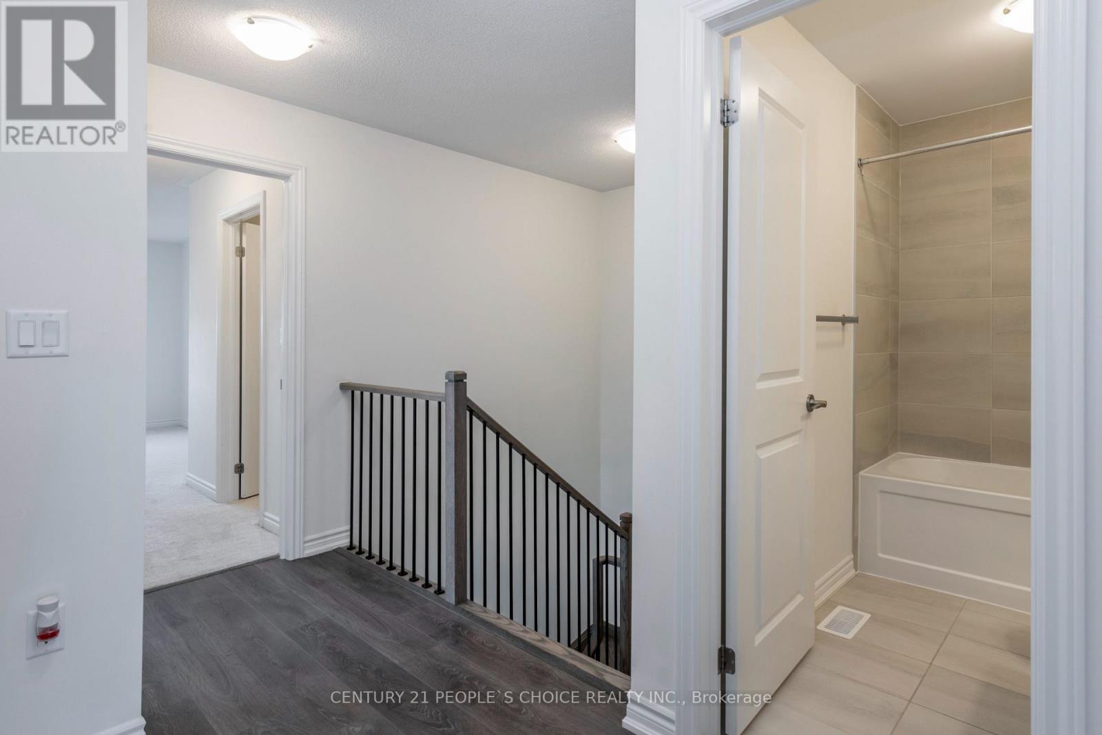 35 Greer Street, Barrie, Ontario  L9J 0R5 - Photo 14 - S12544100