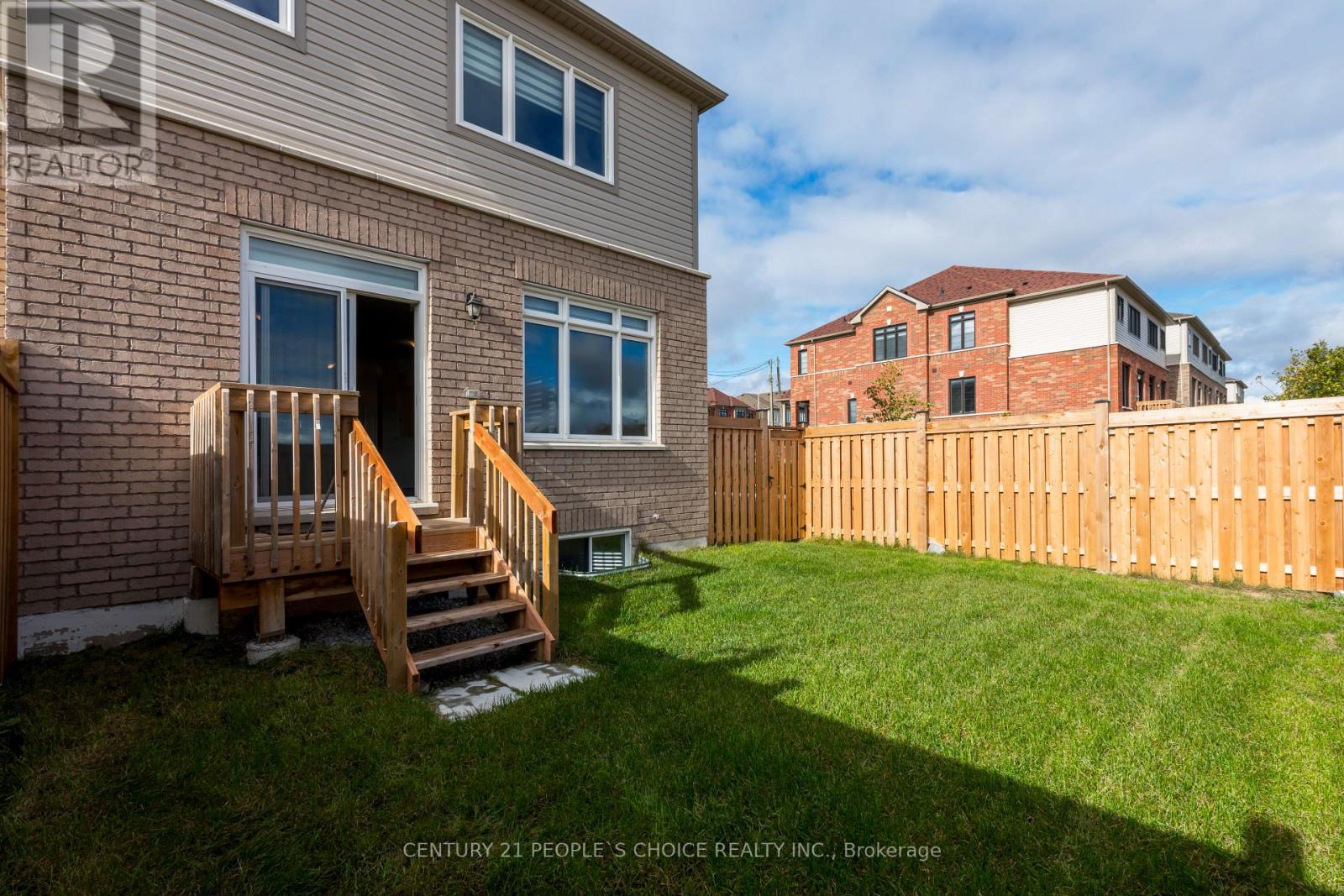 35 Greer Street, Barrie, Ontario  L9J 0R5 - Photo 5 - S12544100