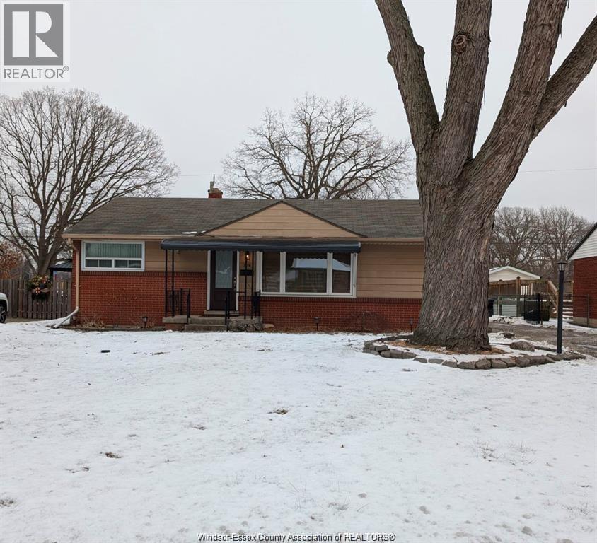 MLS# 25028680: 3456 EVERTS AVENUE, Windsor, Canada